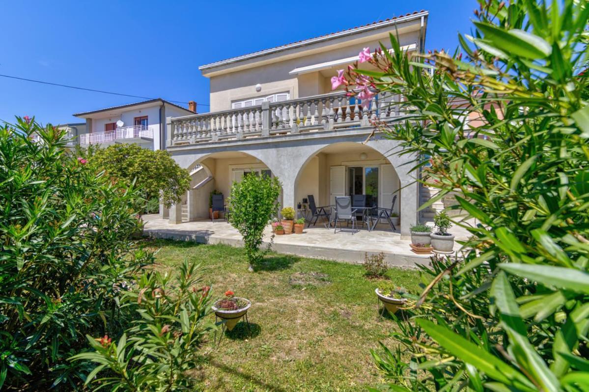 Nv Sun 23 By Aneo Travel Apartment Novi Vinodolski Exterior photo